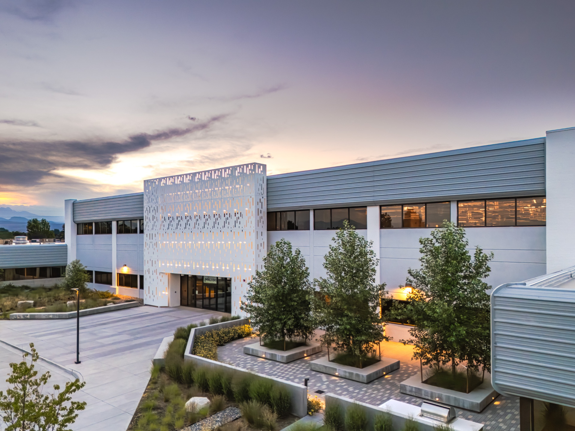 Maxval Tech Center A&M CapRE | Real Estate Investment Firm